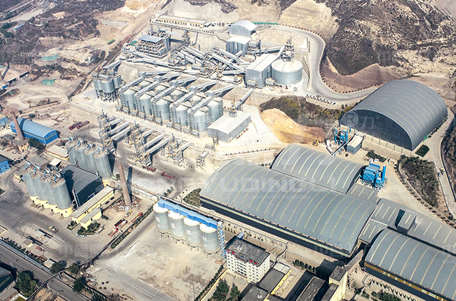 ɽ���ӽ����ؽ��ĕr�a(ch��n)2000��ɰʯ�����a(ch��n)��