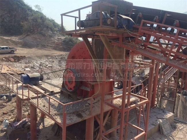 ����C���b