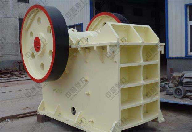 ����r����C(j��)