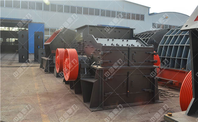 ��ɳ�C�S�̃r�X