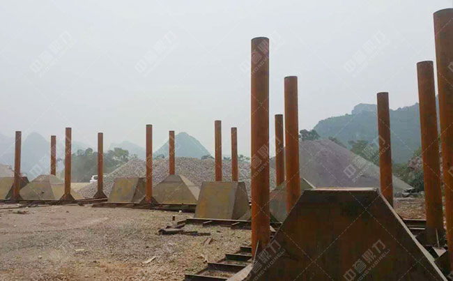 �r(sh��)�a(ch��n)300����ʯ��(ch��ng)ʯ�����a(ch��n)��