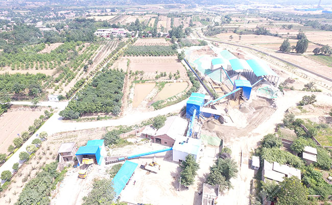 �r(sh��)�a(ch��n)300��ʯ�ϏS���a(ch��n)��